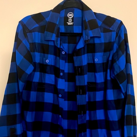 Dad and me blue lumber shirts - Picture 2 of 3